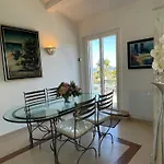 Luxe Et Calme Avec Vue Panoramique A Antibes