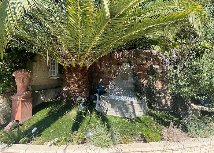 Villa Luxe Et Calme Avec Vue Panoramique A Antibes