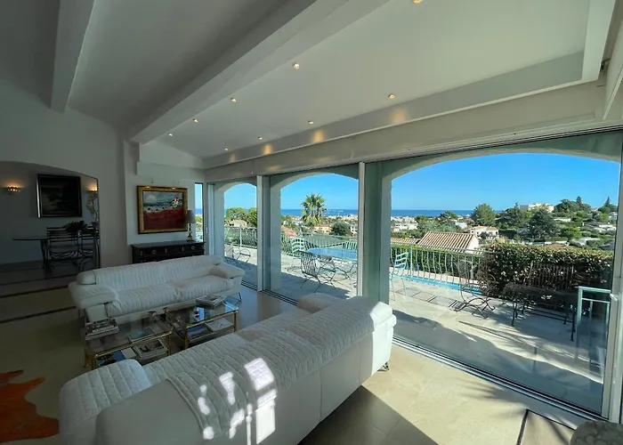 Villa Luxe Et Calme Avec Vue Panoramique A Antibes